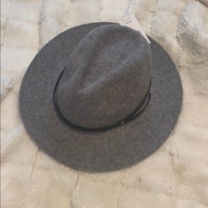 Buckle Gray // Black Trend Hat